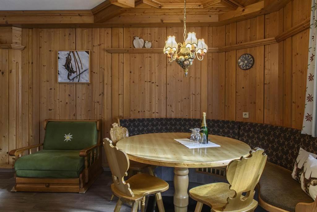 Alpasella Ferienwohnungen Sankt Gallenkirch Luaran gambar