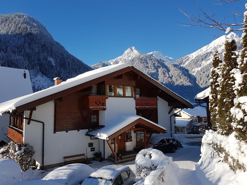 Alpasella Ferienwohnungen Sankt Gallenkirch Luaran gambar